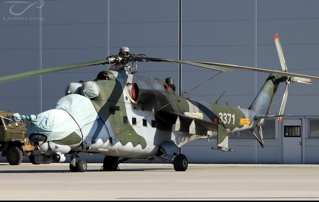 Foto vrtulníku 3371 - Mil Mi-24V Hind E